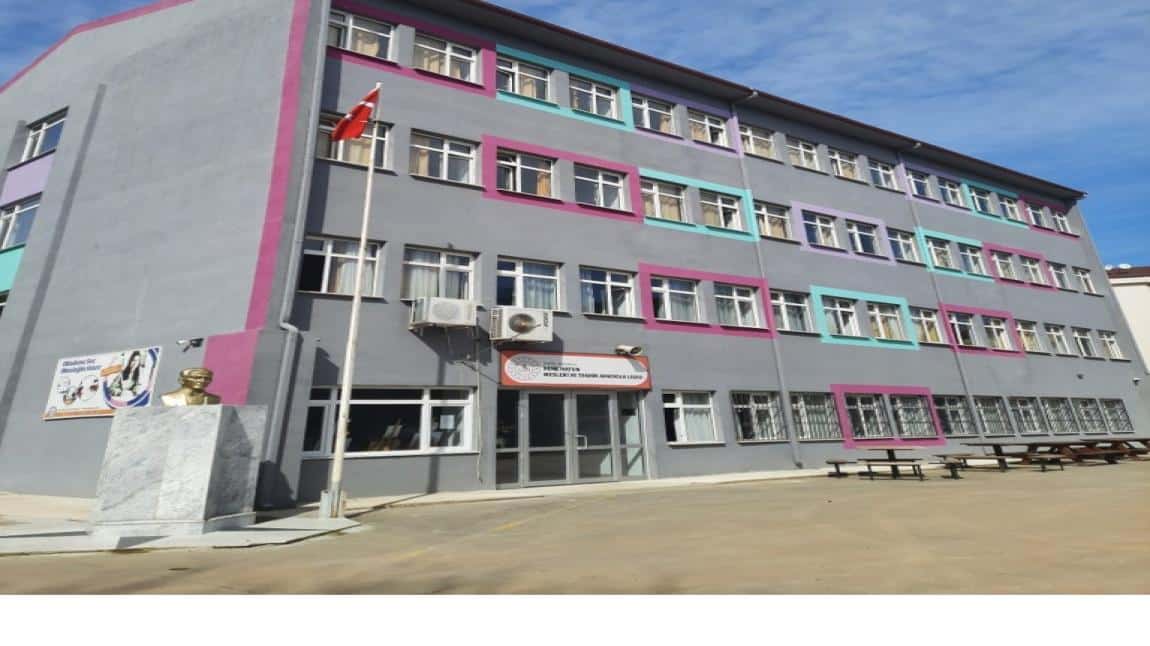 Akçakoca Nene Hatun Mesleki ve Teknik Anadolu Lisesi Fotoğrafı